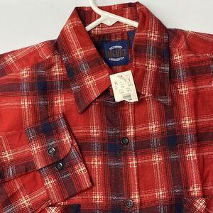 NWT Saugatuck Dry Goods Red Blue Plaid Flannel Shirt Mens Sz Medium Long Sleeve